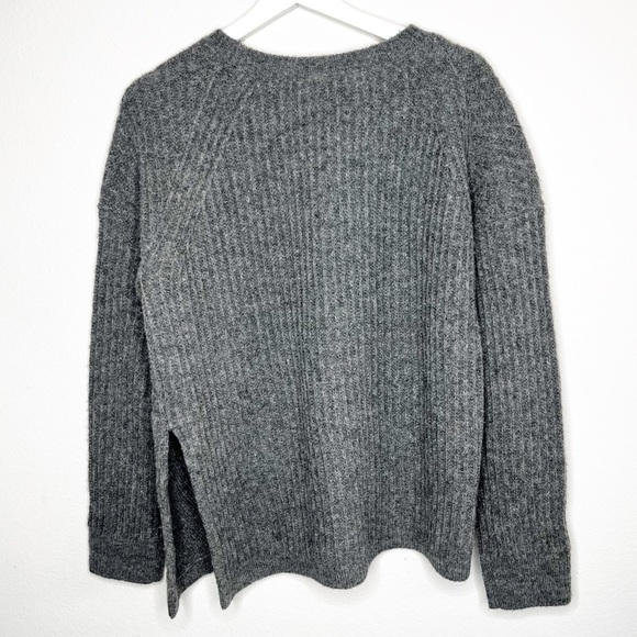 VINCE Side Slit Crew Neck Wool Blend Sweater Pullover Oversized Small Grey - Picture 11 of 14